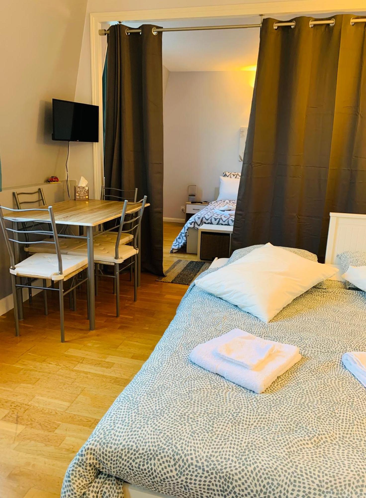 Les Tourterelles Otel Vendôme Oda fotoğraf