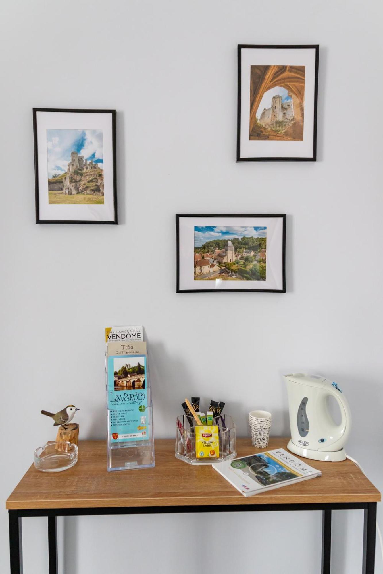 Les Tourterelles Otel Vendôme Oda fotoğraf