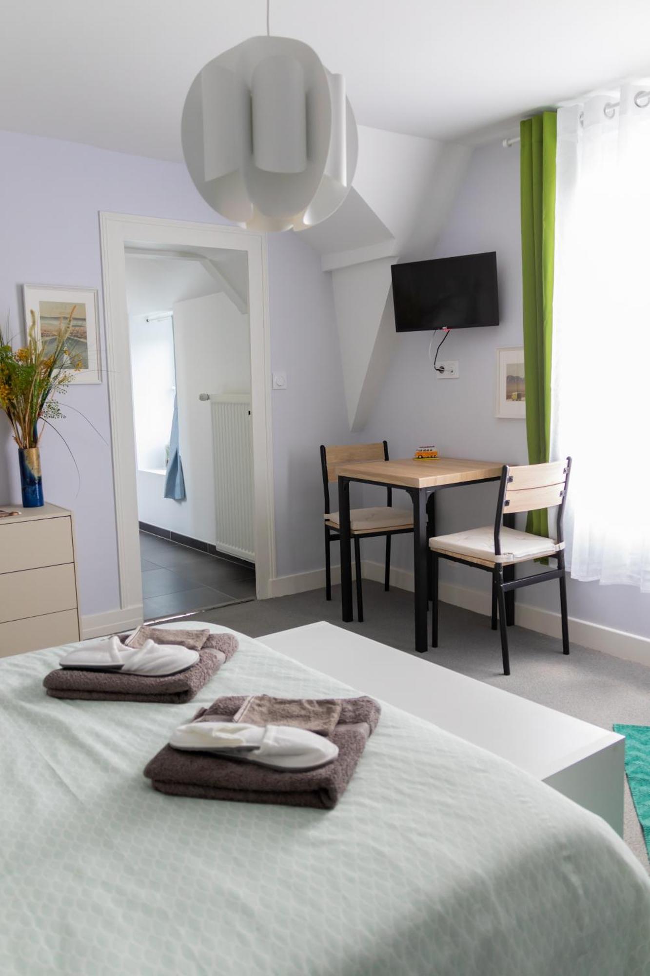 Les Tourterelles Otel Vendôme Oda fotoğraf
