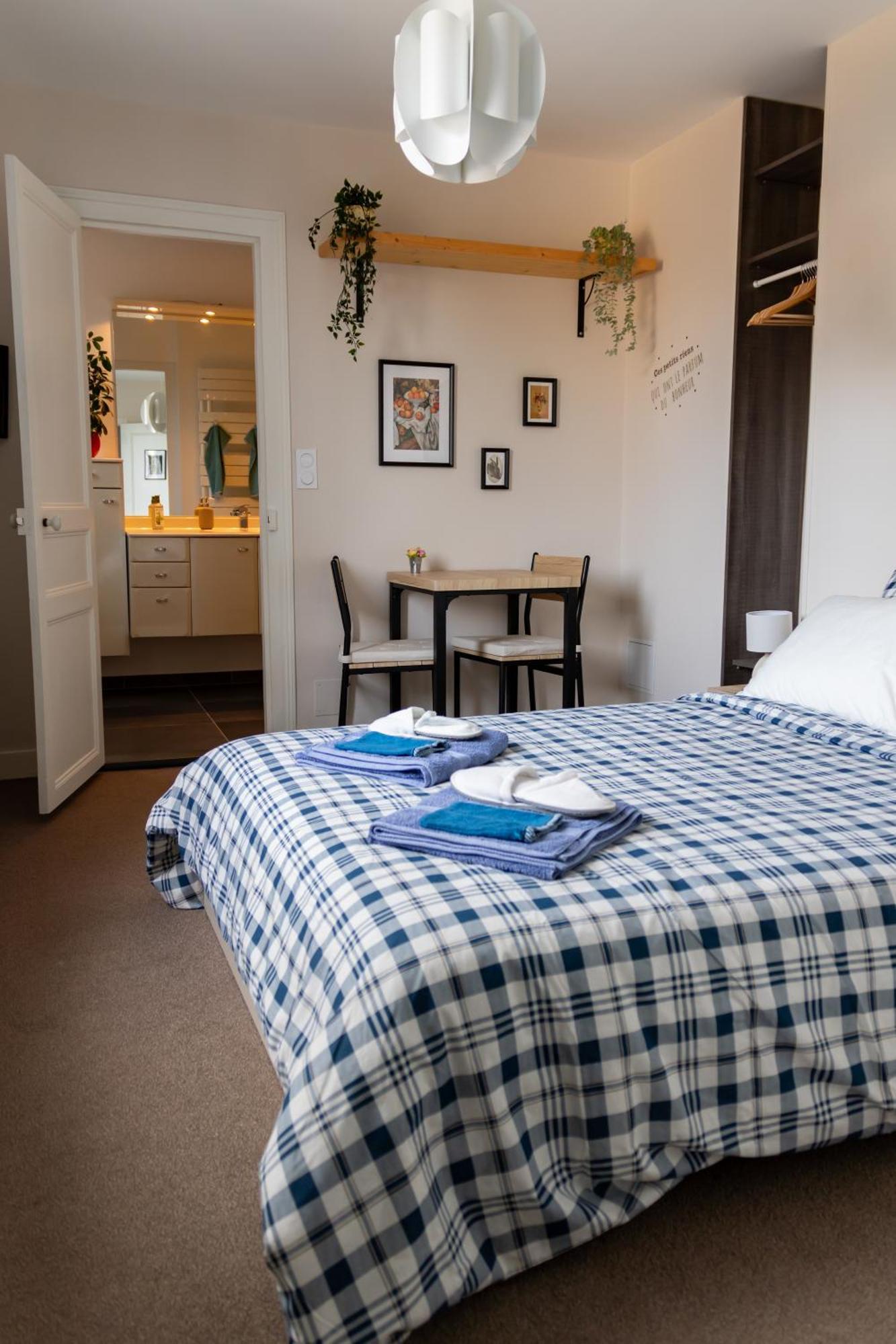 Les Tourterelles Otel Vendôme Oda fotoğraf